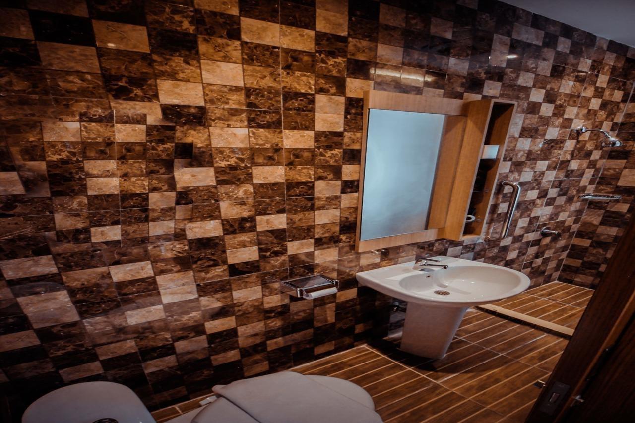 Petit Boutique Hotel Solo Bagian luar foto
