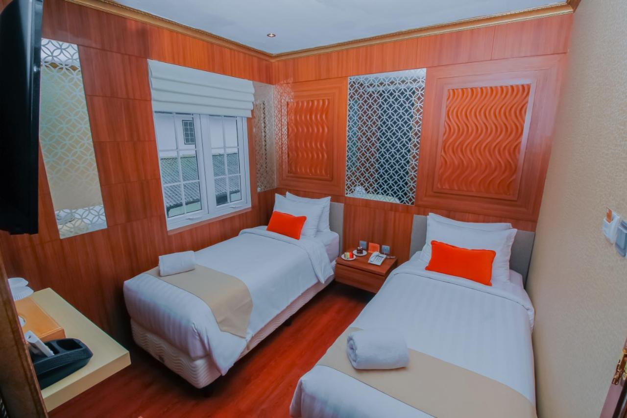 Petit Boutique Hotel Solo Bagian luar foto